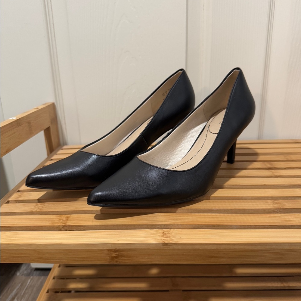 Life Stride Elegant Black Heels